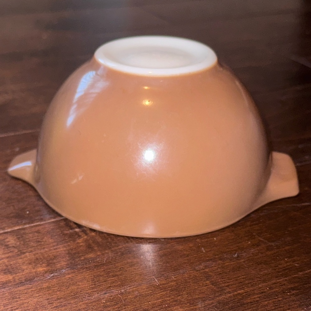Pyrex Brown Cinderella Bowl (441)- 1 1/2 pt